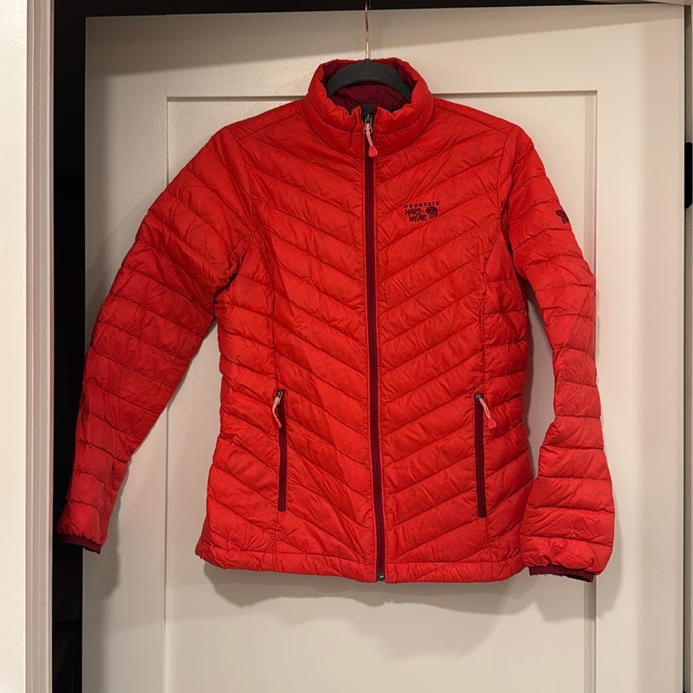 Mountain hardwear red down puffer jacket women’s small